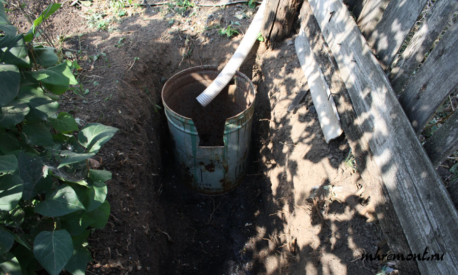 Простая канализация на даче своими руками, дренажная канава, отстойник для крупных отходов